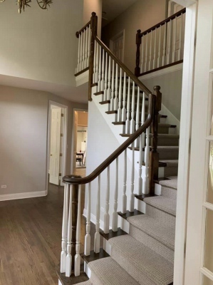 wood-stairs-chicago-staircases-renovation-chicago